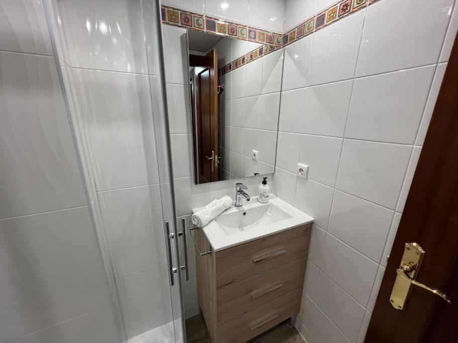 Апартаменты Piso En Linares Zona Centro Con Parking Gratis Экстерьер фото
