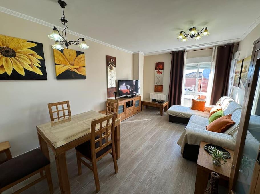 Апартаменты Piso En Linares Zona Centro Con Parking Gratis Экстерьер фото