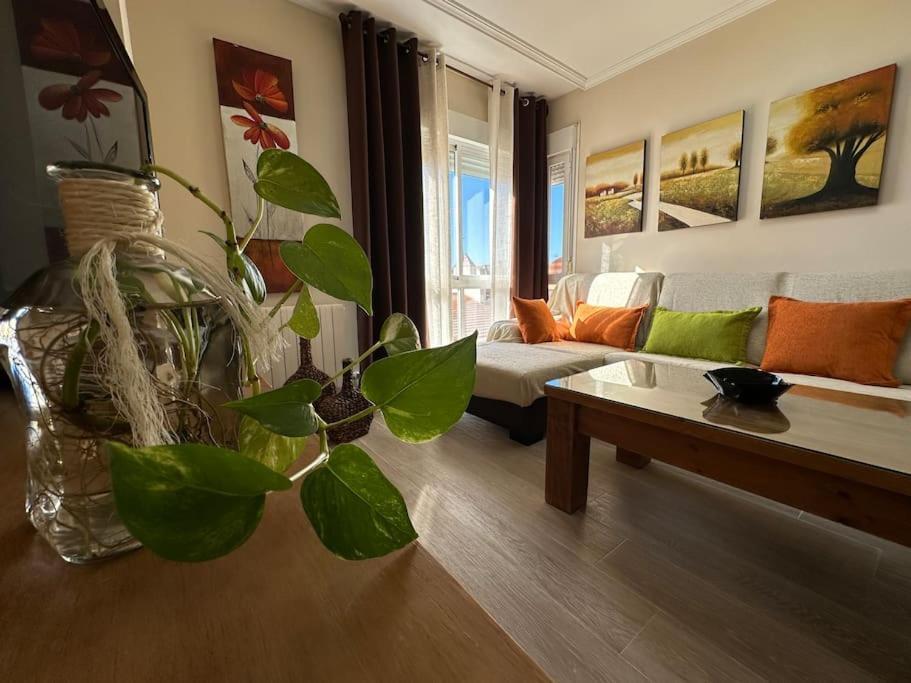Апартаменты Piso En Linares Zona Centro Con Parking Gratis Экстерьер фото